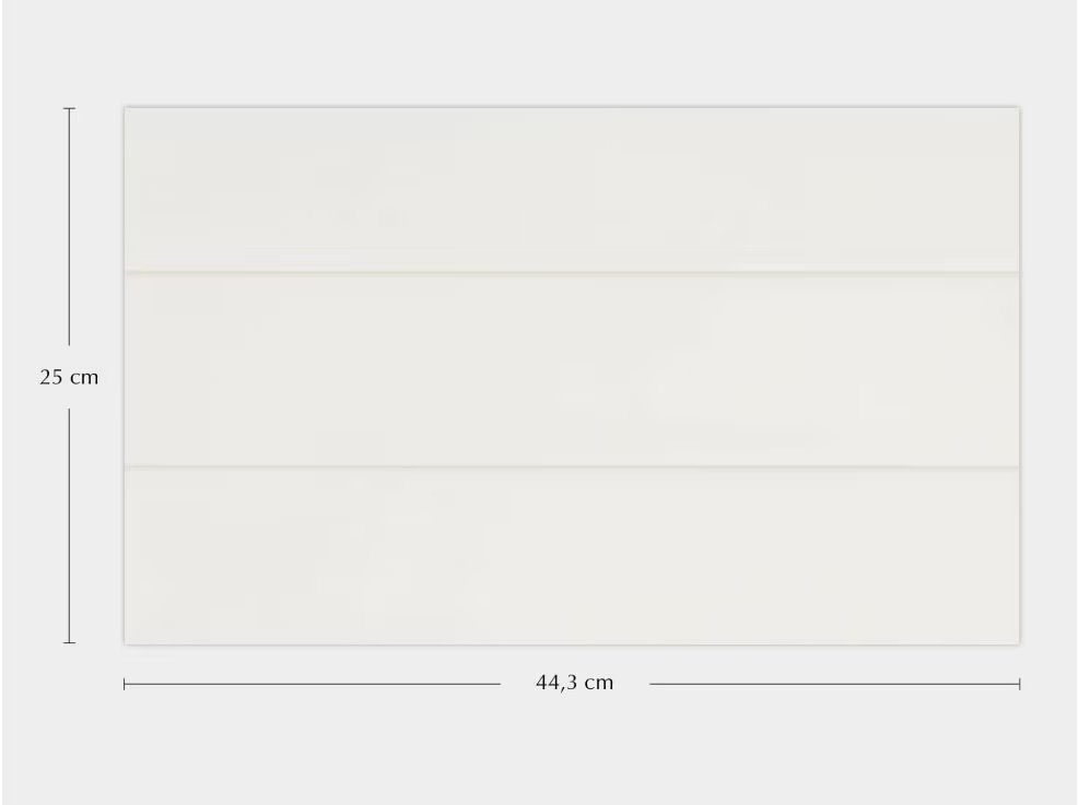 Malaga White (25 x 44.3cm)