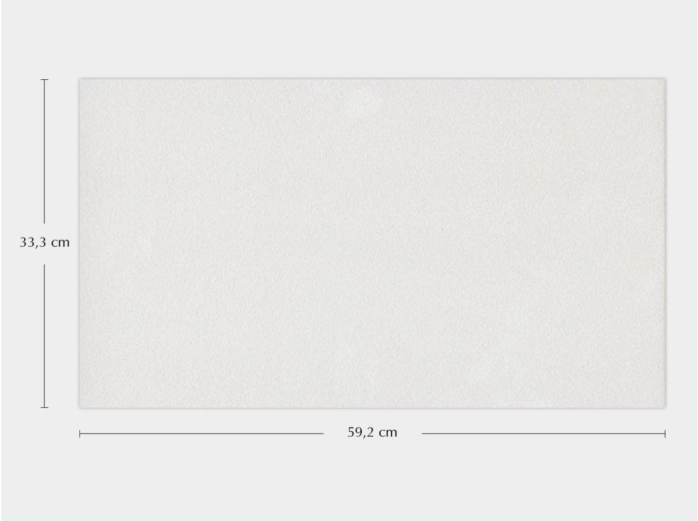 Kingston Nacar (33.3 x 59.2cm)