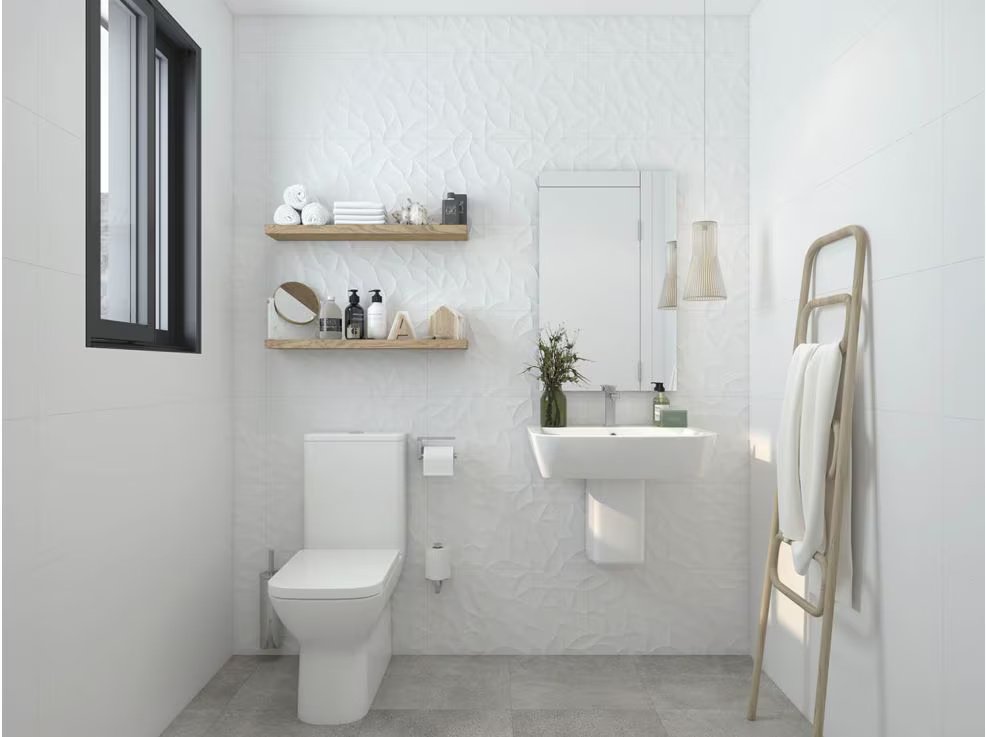 Madagascar Natural (33.3 x 59.2cm)