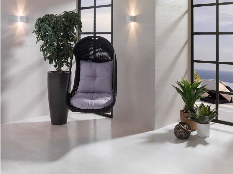 Madagascar Blanco (59.6 x 59.6cm)