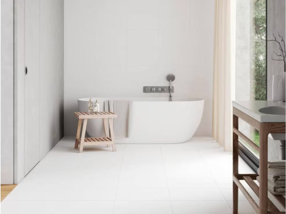 Nova (44.3 x 44.3cm)