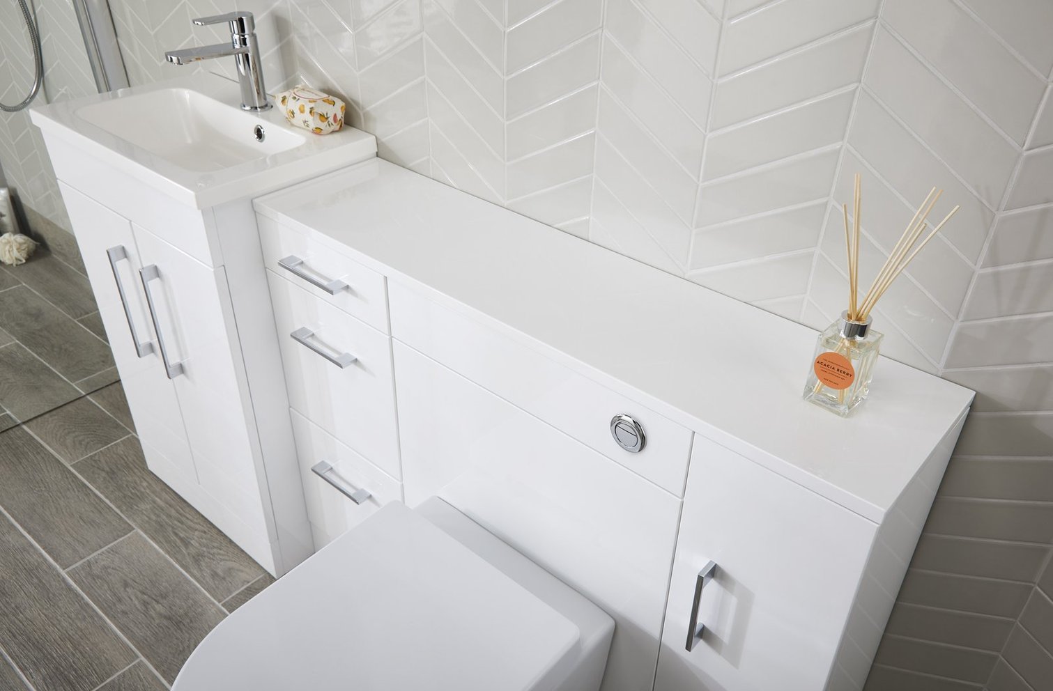 Lomond 1000 x 300mm Worktop/Filler White