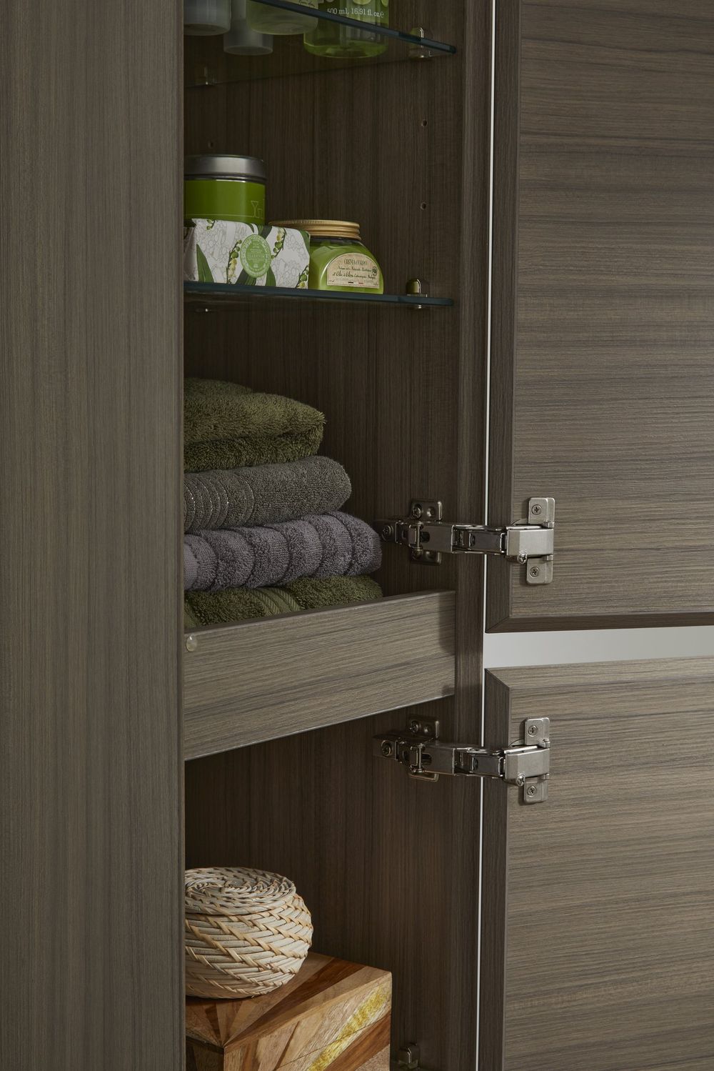 Oakley Tallboy unit Wood Grain