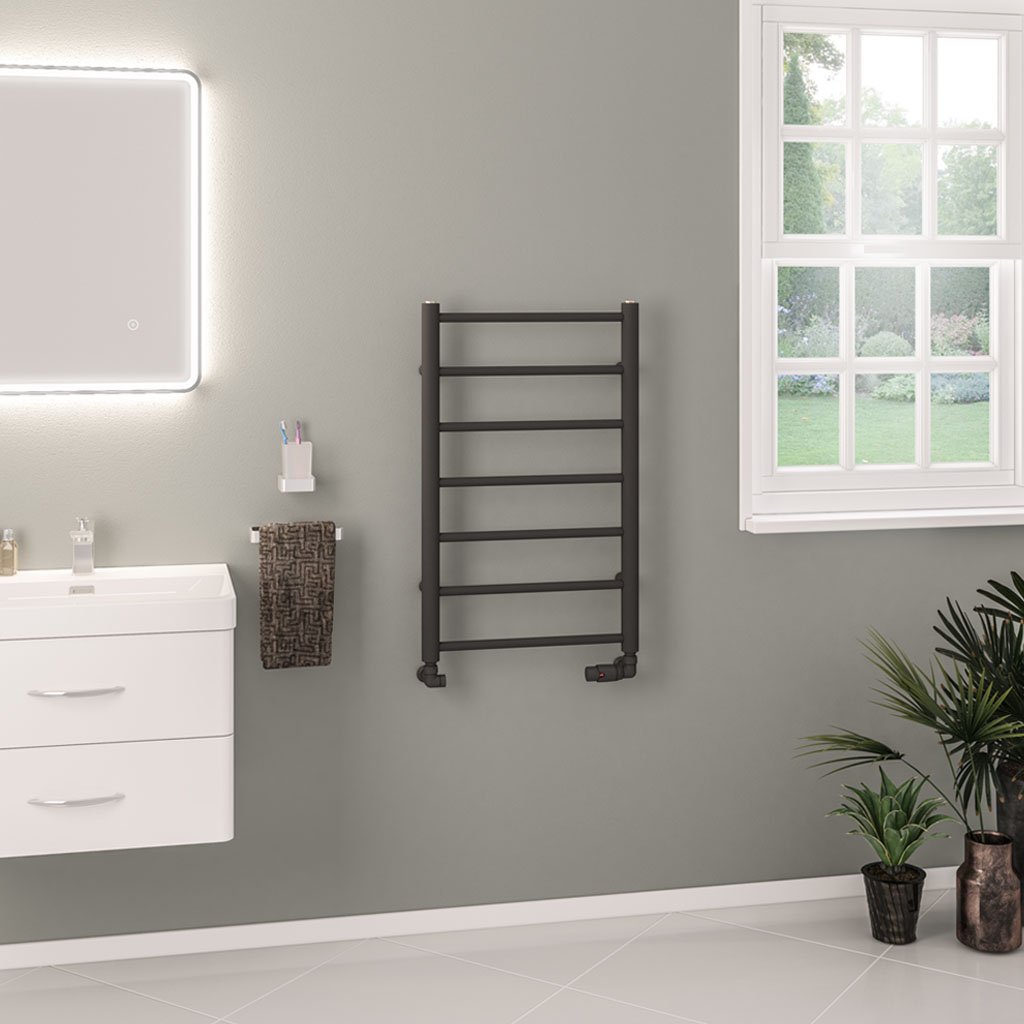 Tuscan Round 800 x 500 Towel Rail