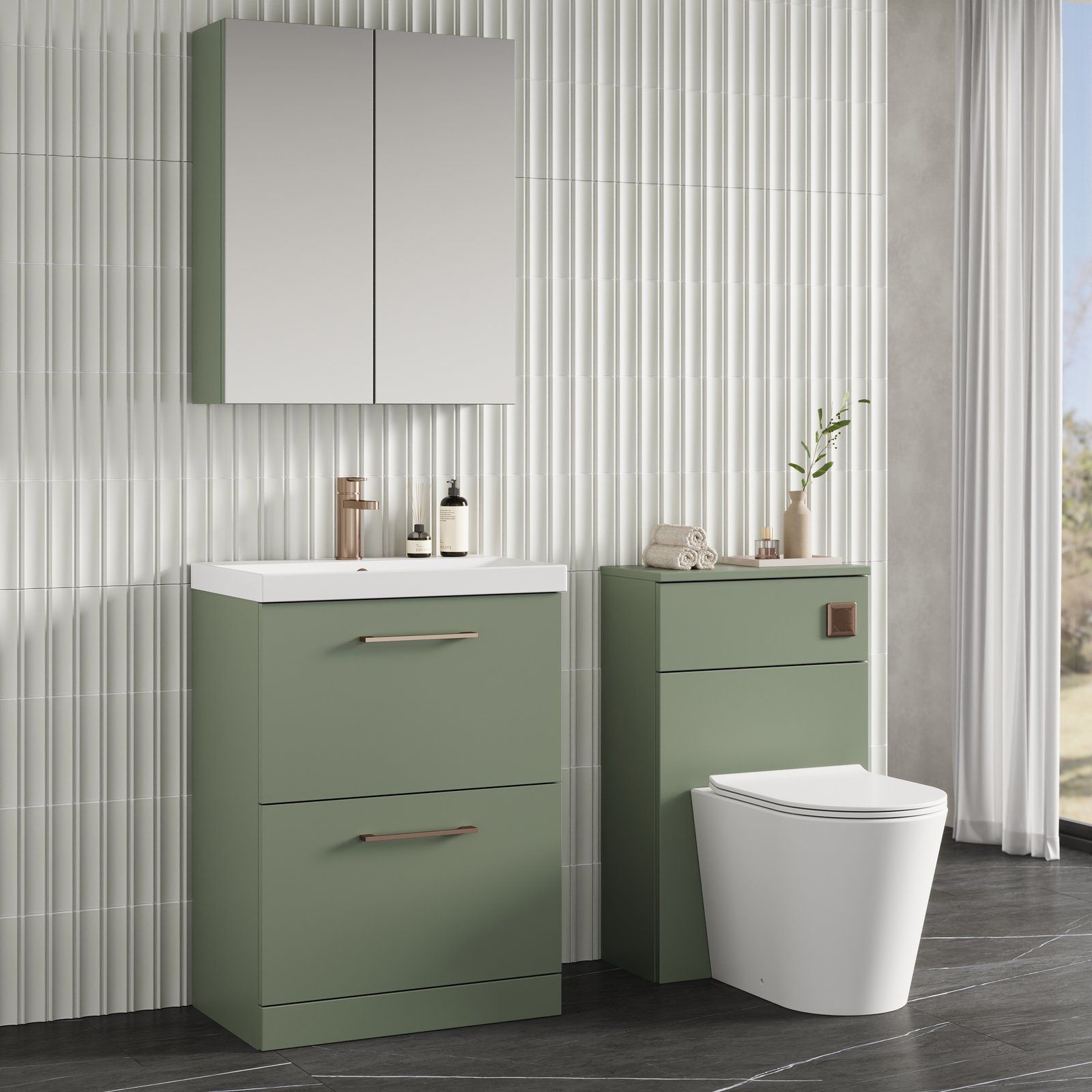600 FS 2-Drawer Vanity & Basin 3