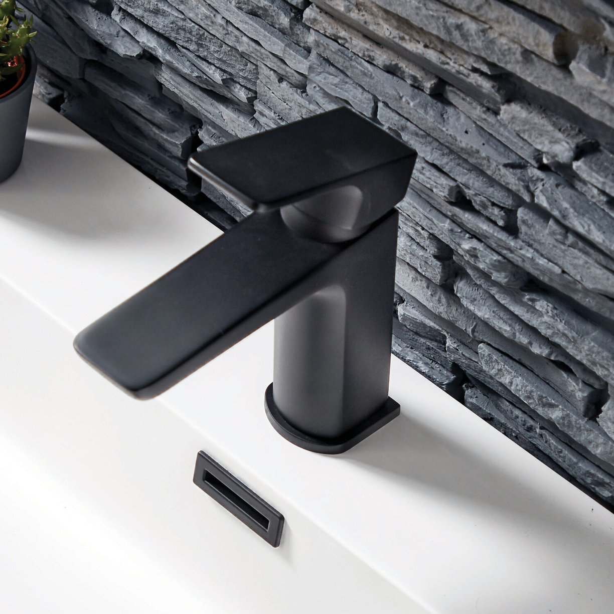 MOQ Muro Black Basin Mono Mixer