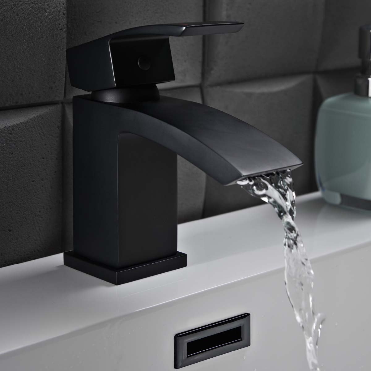 MOQ Descent Black Mini Mono Basin Mixer