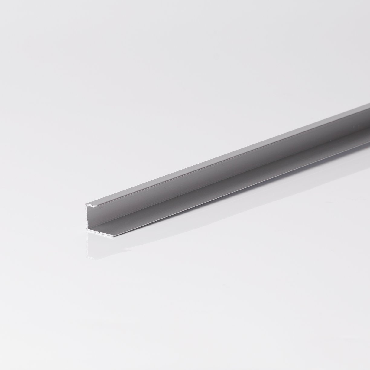 10mm Matt Sil Metal End U 2.4m