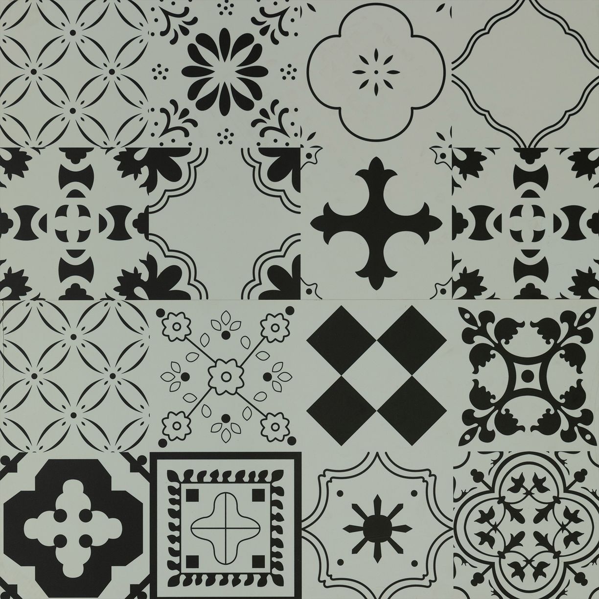 2.05m² Plockton Mosaic - Leaf Range SPC (Small Tile)