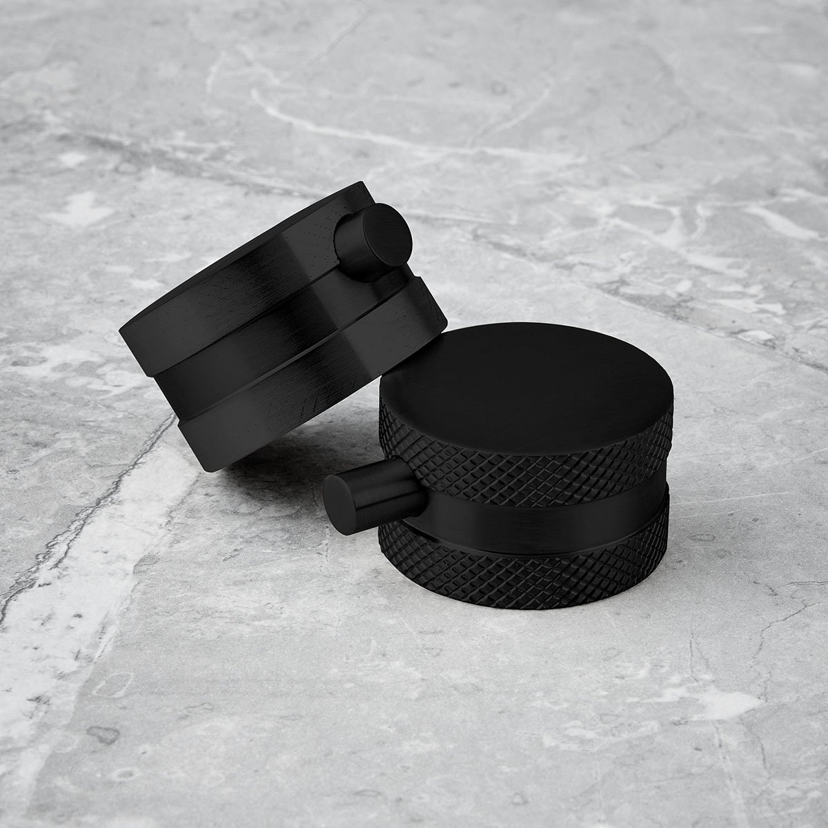 MOQ Core Black Round Handle Shower arm Drench head Handset & mounting bracket