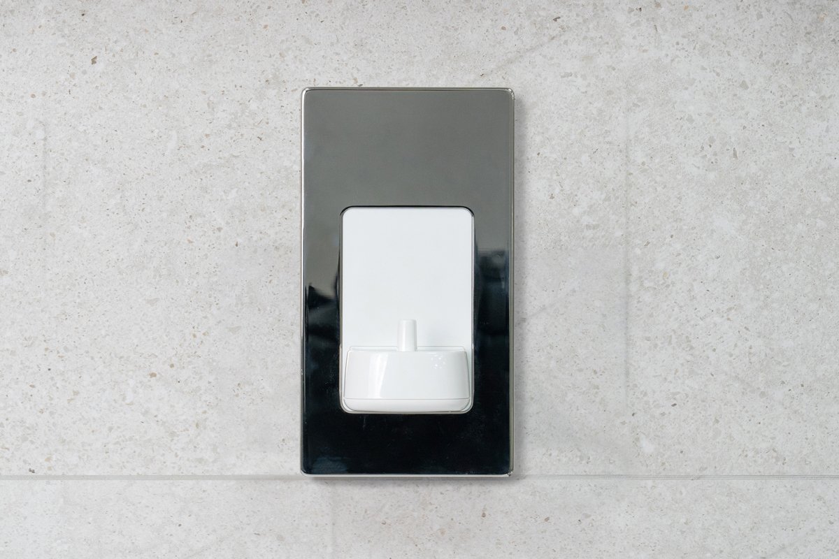 Polished Steel (Chrome Effect) Frame for Toothbrush Charger (PV10)