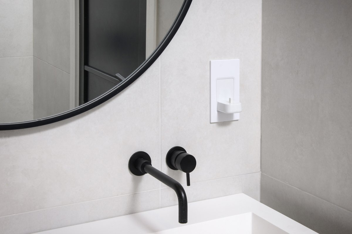 In-Wall Electric Toothbrush Charger - White