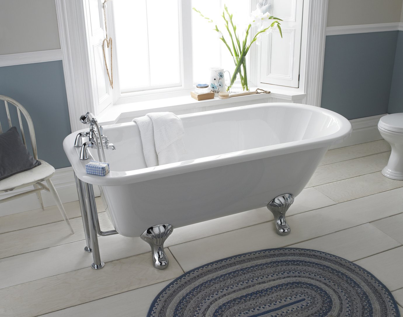 1700 Single Ended Freestanding Bath - White